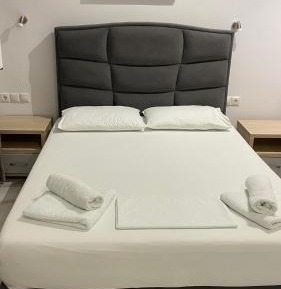 Deluxe Double Room with Extra Bed