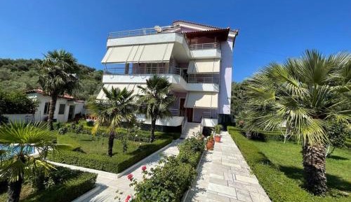 One-Bedroom Villa