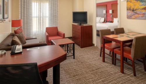 One-Bedroom Suite with Two Queen Beds