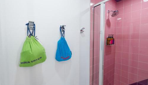 Standard Queen Room 315