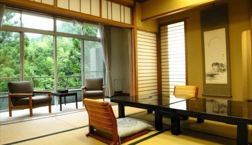 Japanese-Style Quadruple Room
