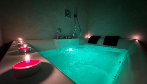 King Room with Spa Bath