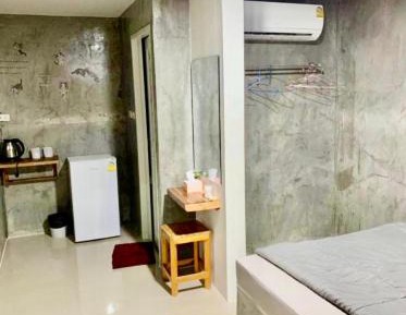 Room #1184567401