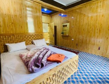 Double Room with Mountain View