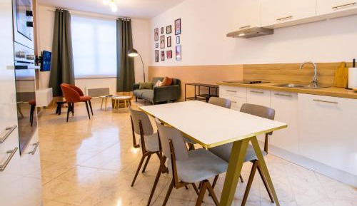 One-Bedroom Apartment