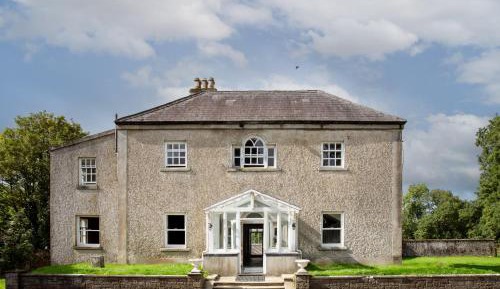 Seven-Bedroom House