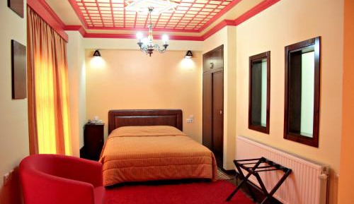 Standard Double or Twin Room with Mountain View