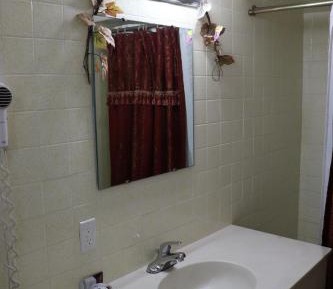 Honeymoon Suite King Bed