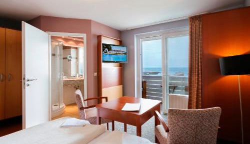 Double Room with Balcony and Sea View