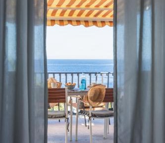 Studio with Sea View