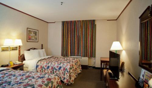 Deluxe Business Double Room with Two Double Beds - Non-Smoking 