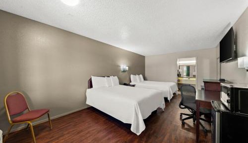 Standard Queen Room