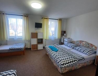 Quadruple Room with Private Bathroom
