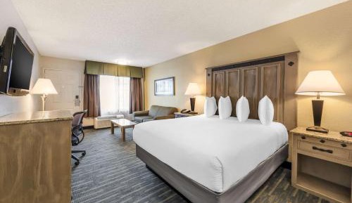 Queen Room - Non-Smoking