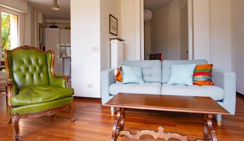 Apartment with Garden View