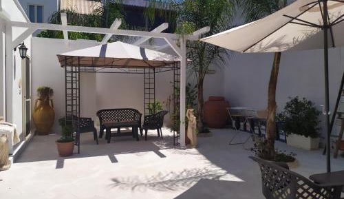 Deluxe Double Room (2 Adults + 1 Child)
