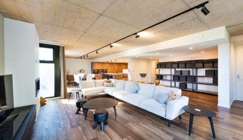Apartment - Split Level