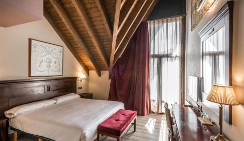 Superior Single Room