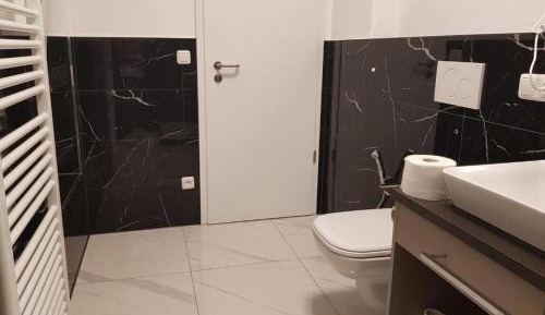 Single Room with Private Bathroom