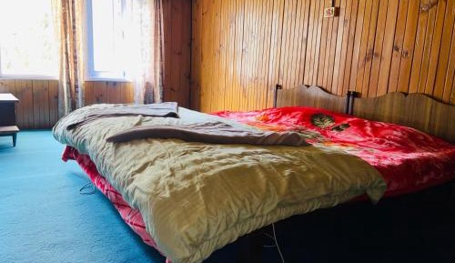 Standard Double Room with Shared Bathroom