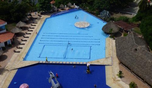 One-Bedroom Apartment with Balcony