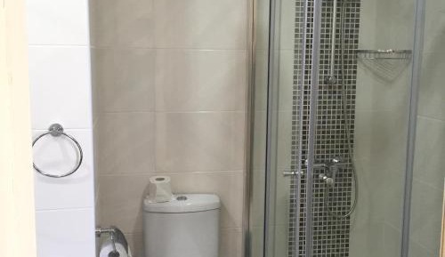 Studio (3 Adults)