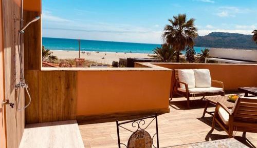 Studio Apartment with Sea View