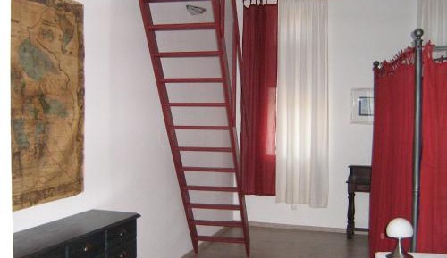 Two-Bedroom House (4 Adults)