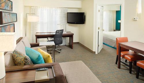 One-Bedroom Queen Suite with Sofa Bed