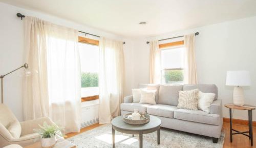 Three-Bedroom Holiday Home 