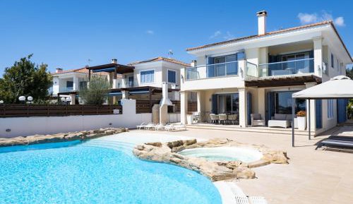 Villa - Beach Front