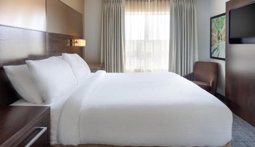 Two-Bedroom Large Suite - Hearing Accessible