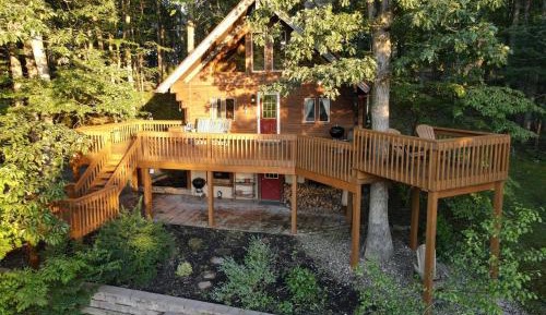 Three-Bedroom Holiday Home 