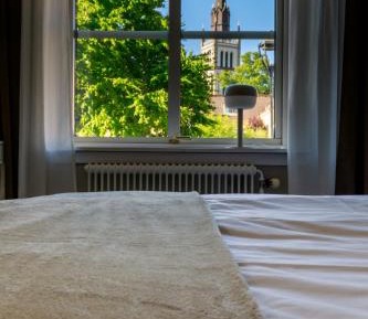 Single Room with Shared Bathroom