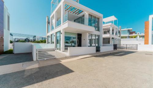 Villa with Sea View