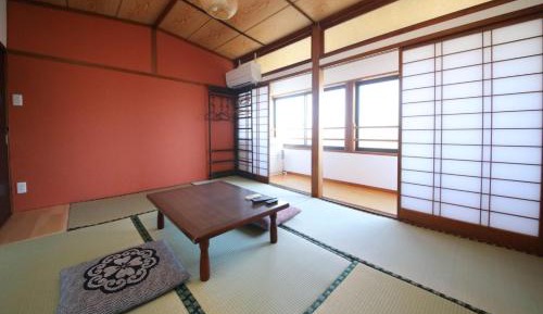 Quadruple Room with Shared Bathroom