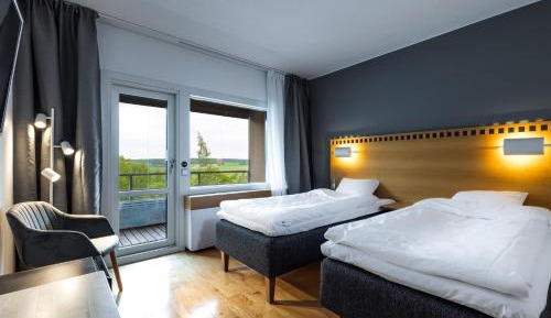 Twin Room with Balcony