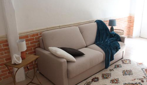 Apartment with Garden View