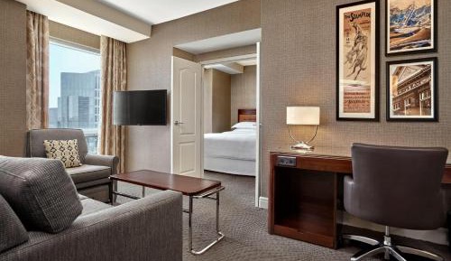 Club King Suite with Sofa Bed