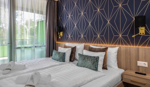 Elegant Double Room with Balcony