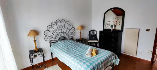 Single Room with Shared Bathroom
