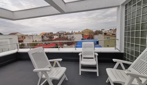 Studio with Terrace