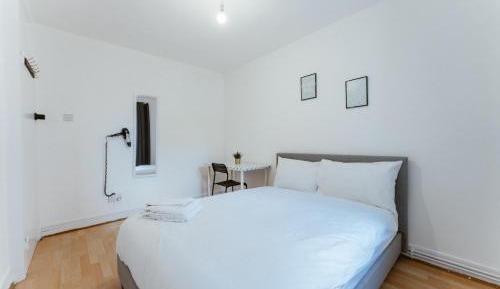 Double Room with Shared Bathroom