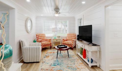 One Bedroom Apartment