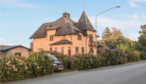 Four-Bedroom Holiday Home