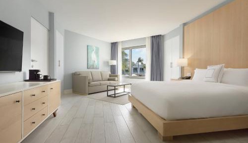 King Room with Sofa Bed and Pool View