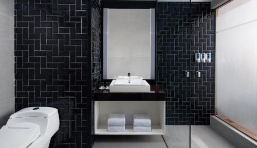 Deluxe Premium Corner King Room with Pool View and Free Airport Shuttle Transfer