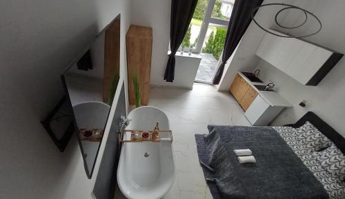 One-Bedroom Apartment with Terrace