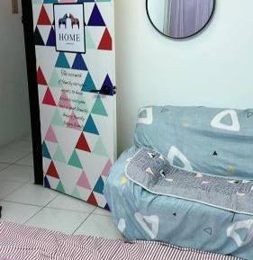 Single Room with Shared Bathroom