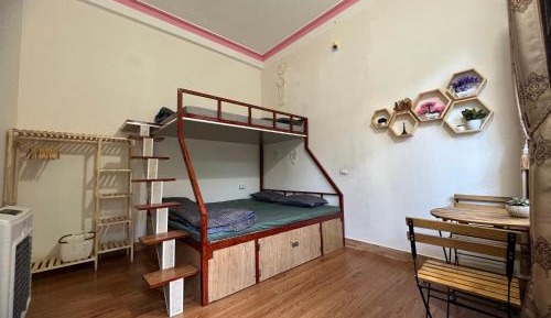 Quadruple Room with Private Bathroom